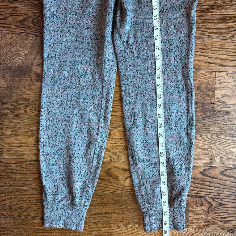 Lululemon Cozy Joggers | Women’s Size 4 | Heathered Gray with Multicolors